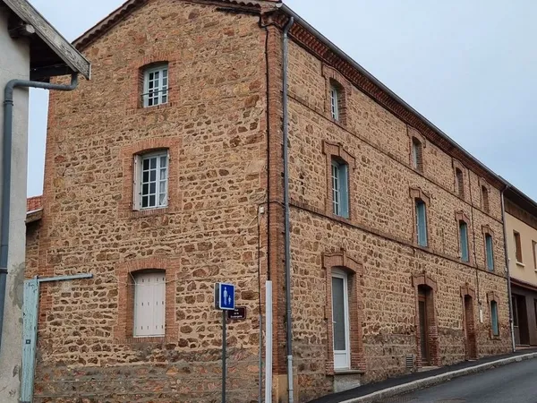 Maison ancienne en pierre + terrain constructible - Centre bourg Maringes 