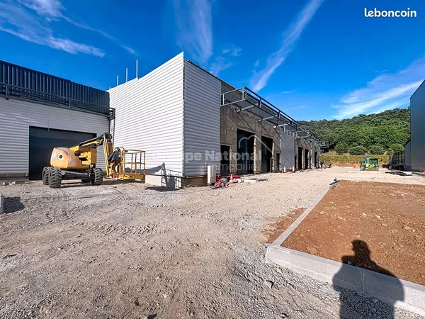 Entrepôt 155 m² SAINT PAUL TROIS CHATEAUX 