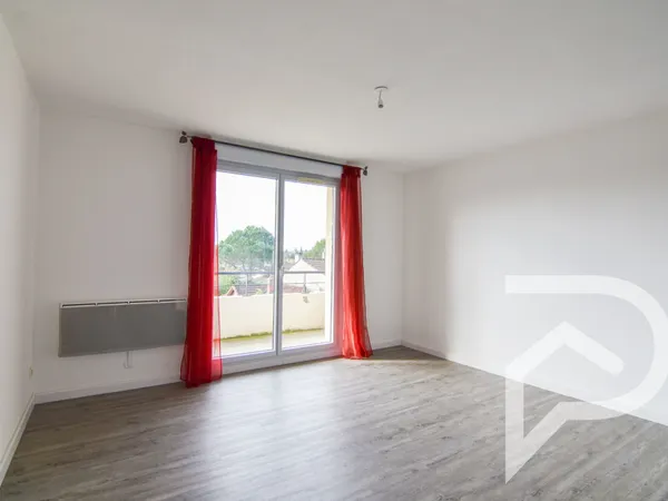 Appartement en location de type 2 proche commodités -Vue cathédrale 