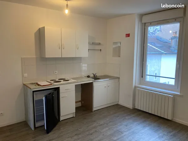 Loue F3 à deux pas du parc Sainte-Marie 