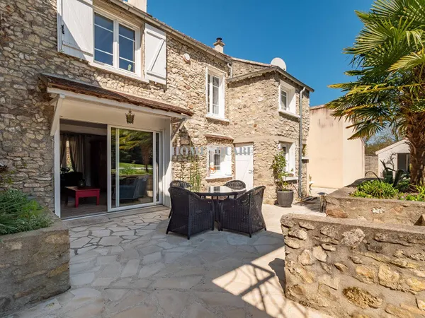Maison 7 pièces 200 m² 