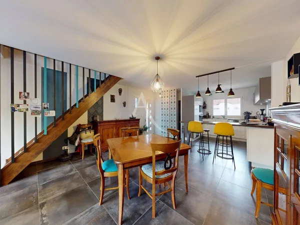 Maison 5 pièces 101 m² 