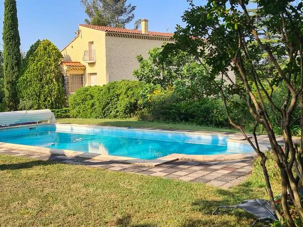 Maison 6 pièces 290 m² 