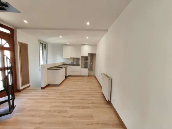 Villejuif - MAISON copropriété proche des transports 
