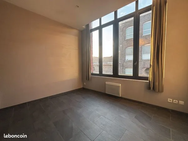 Studio 1 pièce 23 m² 