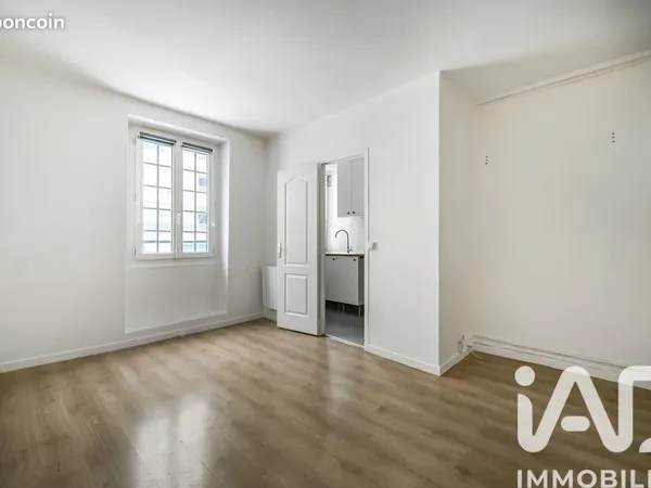Studio 1 pièce 22 m² 