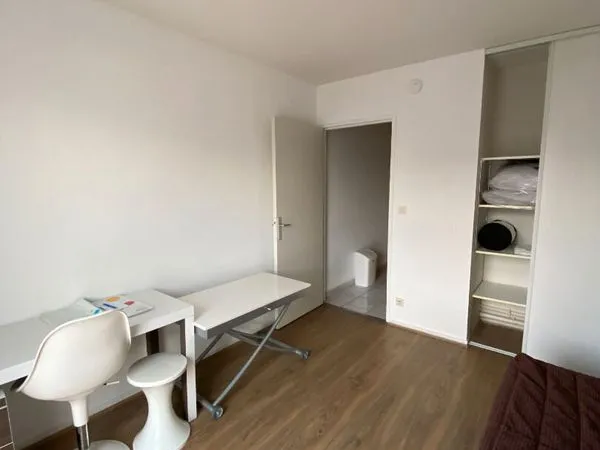 Studio 1 pièce 18 m² 