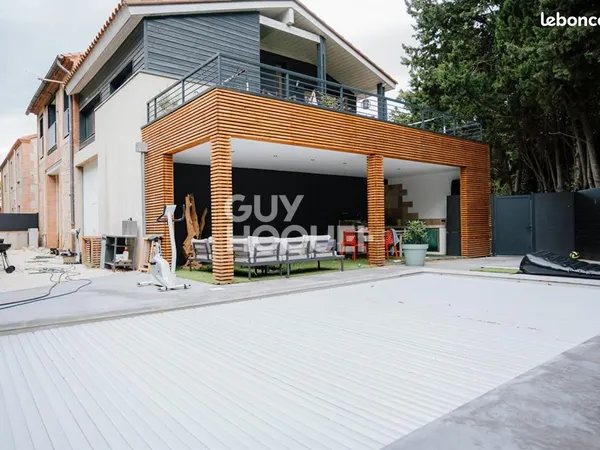 Villa 5 pièces 168 m² 