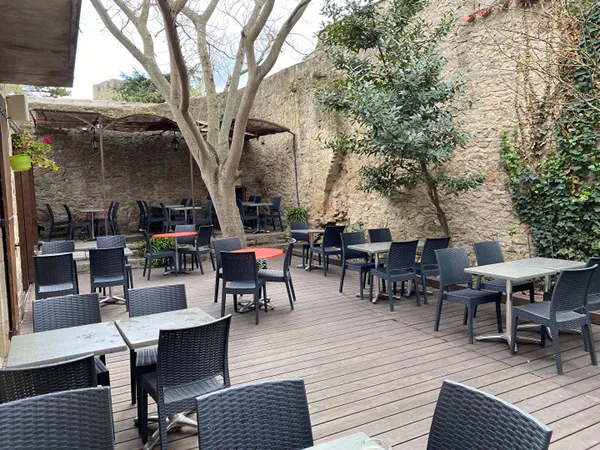 Restaurant traditionnel dans la Cité de Carcassonne 