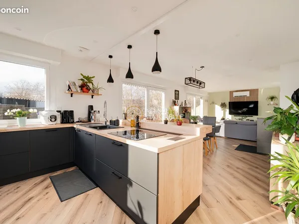 Maison 5 pièces 137 m² 
