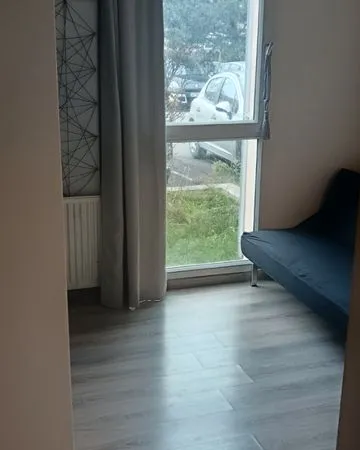 Chambre à louer pour Femme 