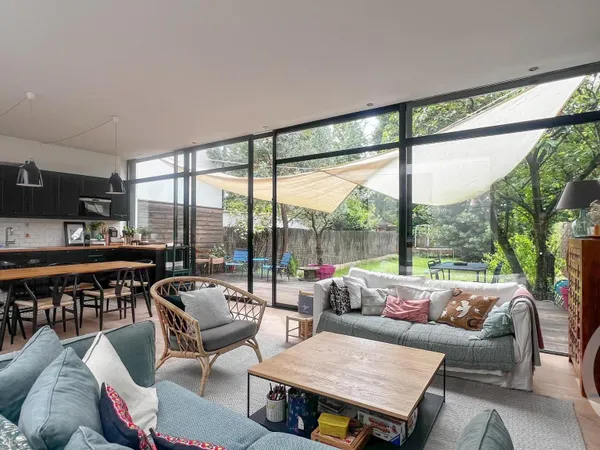 Maison 5 pièces 166 m² 