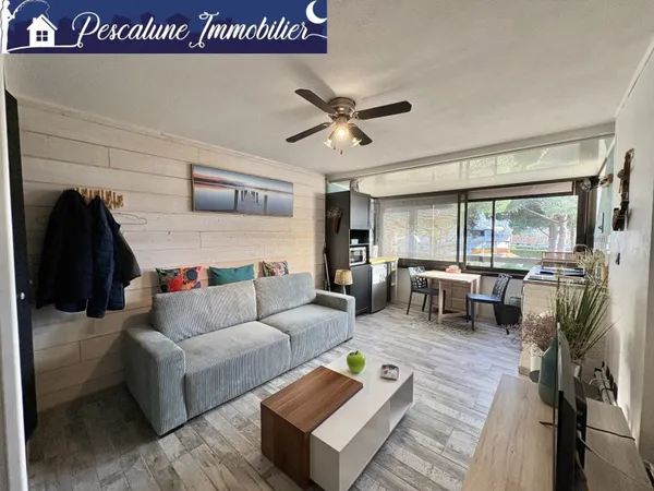 Studio 1 pièce 26 m² 