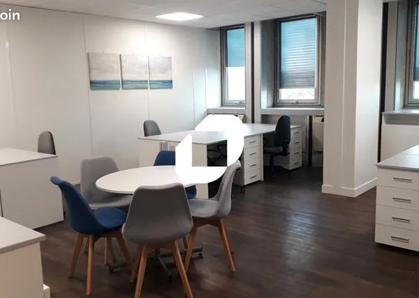 Bureaux 9 pièces 30 m² 