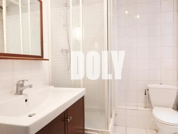 EXCLUSIVITE DOLY // APPARTEMENT // VUE SUR COUR // PORTE MAILLOT 