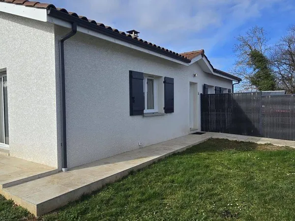 Maison de plain-pied 5 pièces 100 m² 