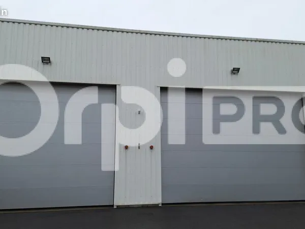 Local d'activité 720 m² 