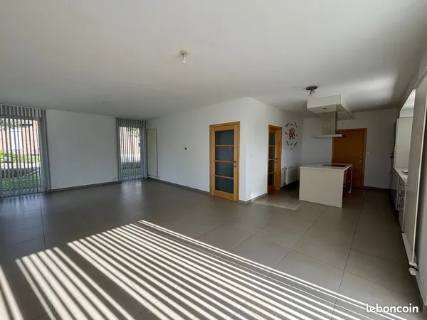 Villa 6 pièces 210 m² 