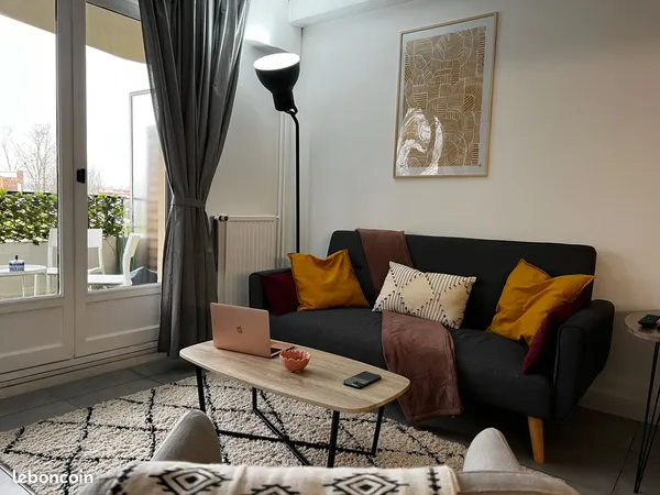 COLOCATION Chic en plein coeur de Cergy Prefecture 