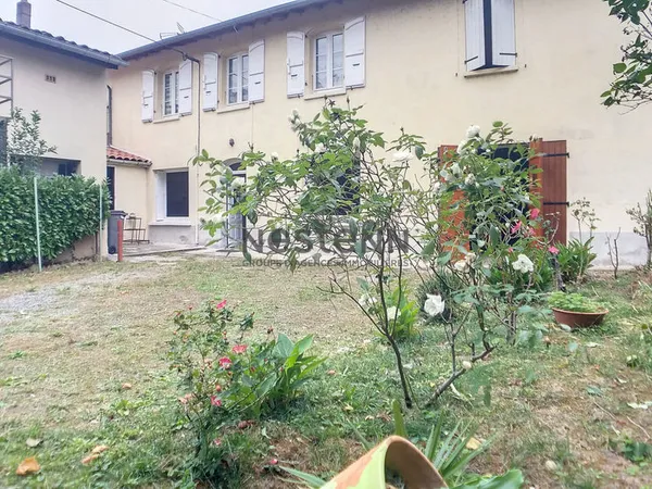 Maison T4 centre Carbonne avec jardin 
