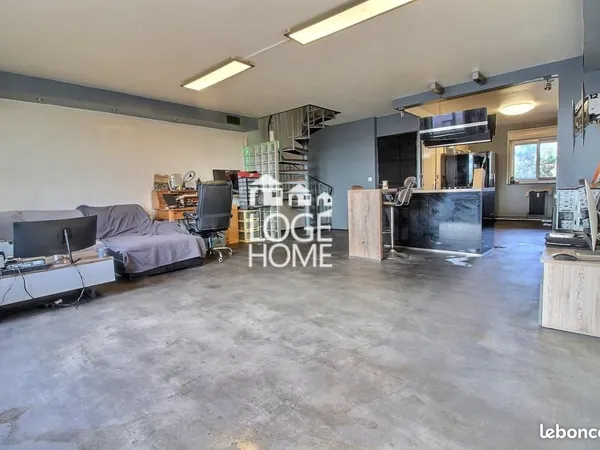 Appartement 5 pièces 104 m² 