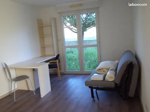 Particulier loue studio meublé 