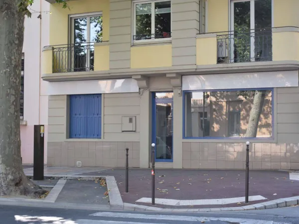 Local commercial 64 m² 