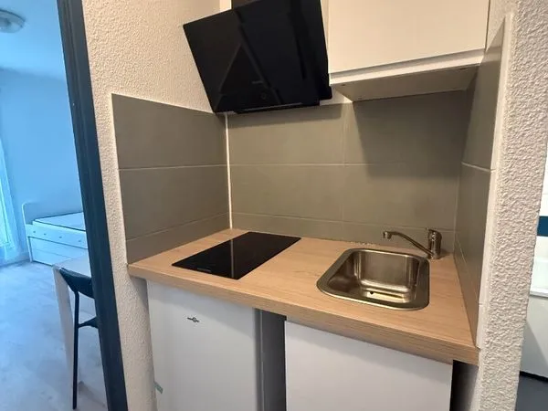 Studio 1 pièce 18 m² 