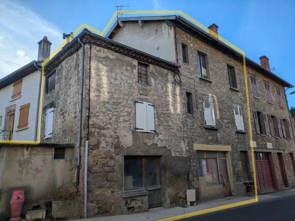 Maison à rénover à VOCANCE 