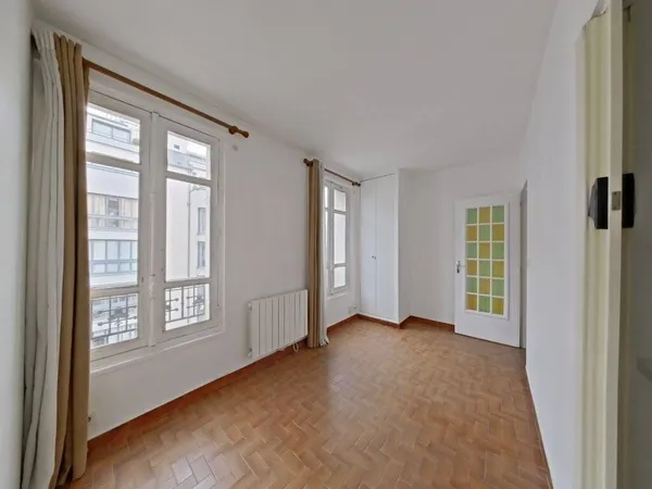 Appartement 1 pièce 14 m² 