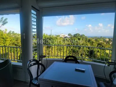 MAGNIFIQUE APPARTEMENT T4 VUE MER 