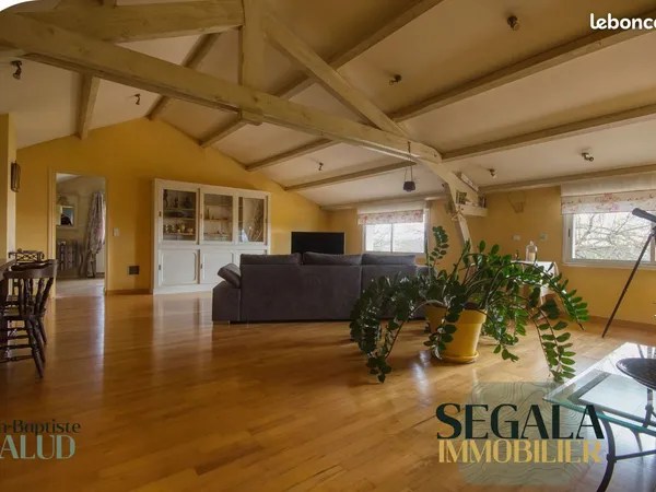 Maison 4 pièces 180 m² 