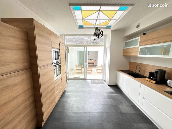 Maison 9 pièces 187 m² 