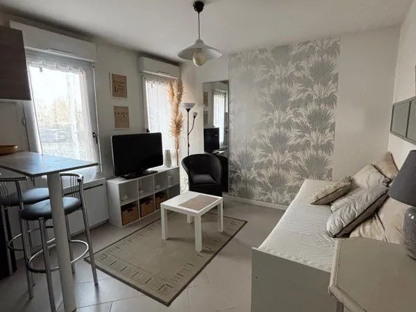 Studio à deux pas de la fac 