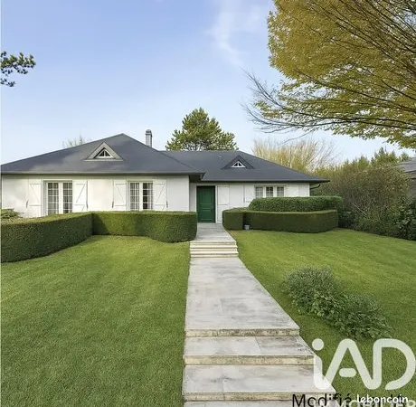 Maison 6 pièces 210 m² 