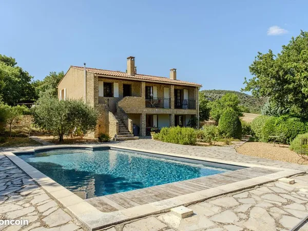 Maison 5 pièces 177 m² 