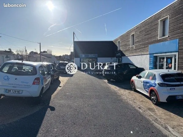 Local commercial 90 m² Les Sables-d'Olonne 