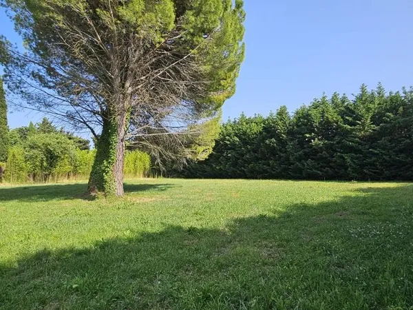 Terrain 1 200 m² Saint Remy De Provence 