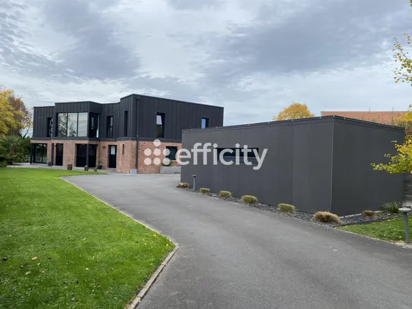 Maison 5 pièces 270 m² 