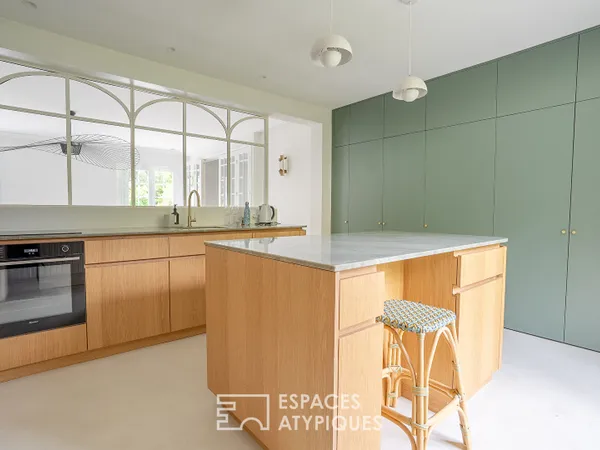 Propriété haut de gamme avec jardin, piscine et court de tennis 