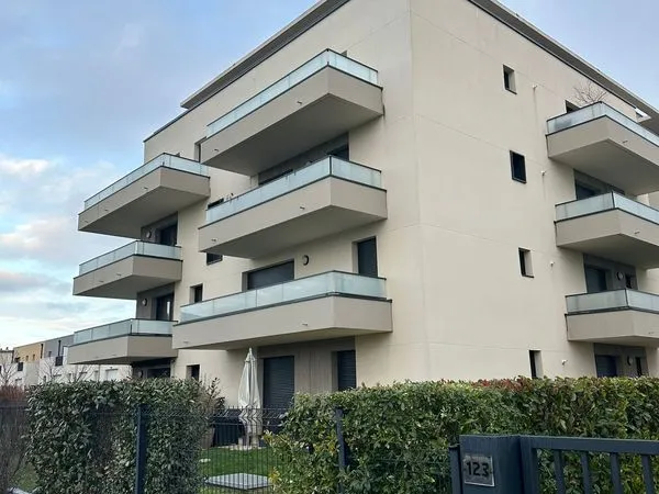 Appartement 2 pièces 42,97 m² - 3e étage - Balcon plein sud - Parking couvert 