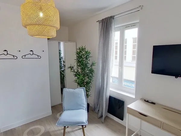 Studio 1 pièce 21 m² 