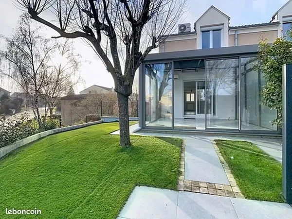Maison 7 pièces 145 m² 