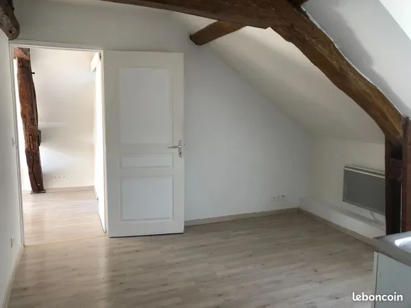 Appart F1 bis - 23m² - VERNON centre 