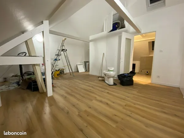 Studio refait à neuf 