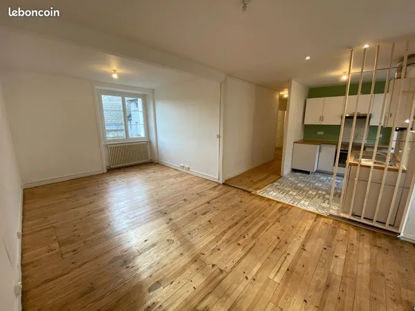 Appartement T3 rénové - Hyper centre de Lamballe 