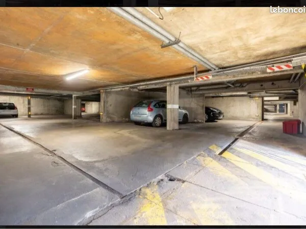 À louer place de parking Bordeaux Caudéran 