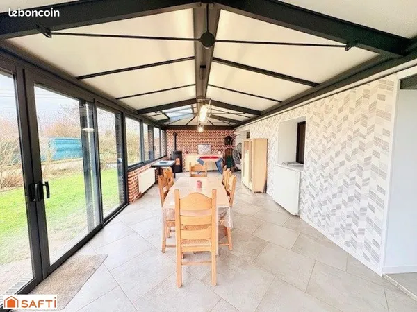 Maison 8 pièces 196 m² 