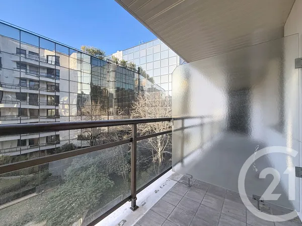 Studio 1 pièce 26 m² 