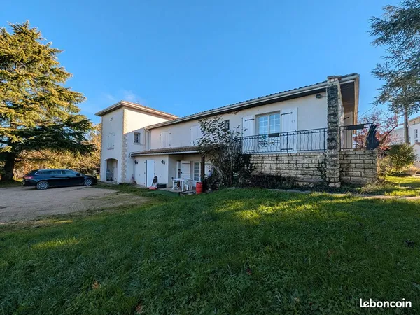 Immeuble 14 pièces 231 m² 